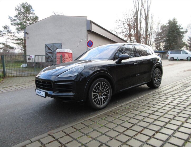 Porsche Cayenne Kombi 2,9 l 324 kw