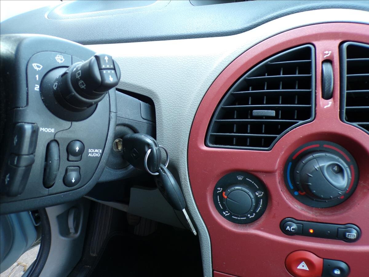 Renault Modus Hatchback 1,1 l 55 kw