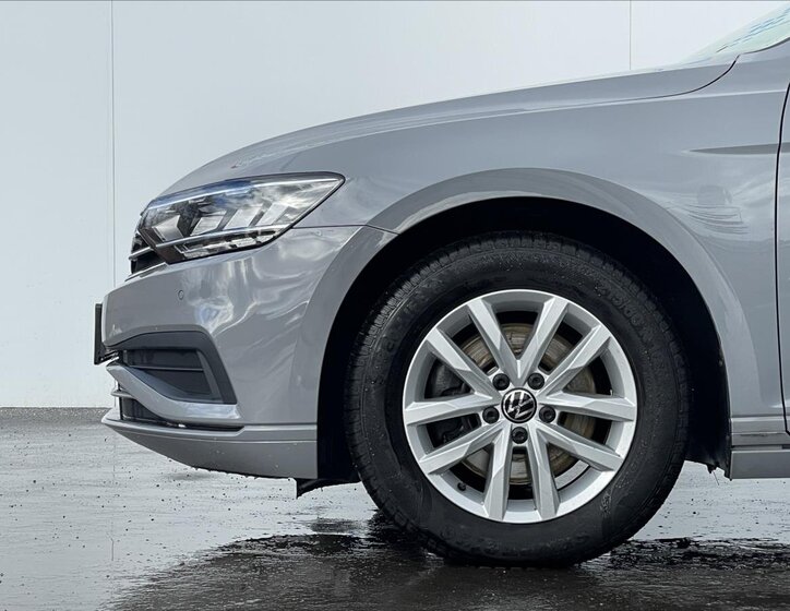 Volkswagen Passat Kombi 1,5 l 110 kw