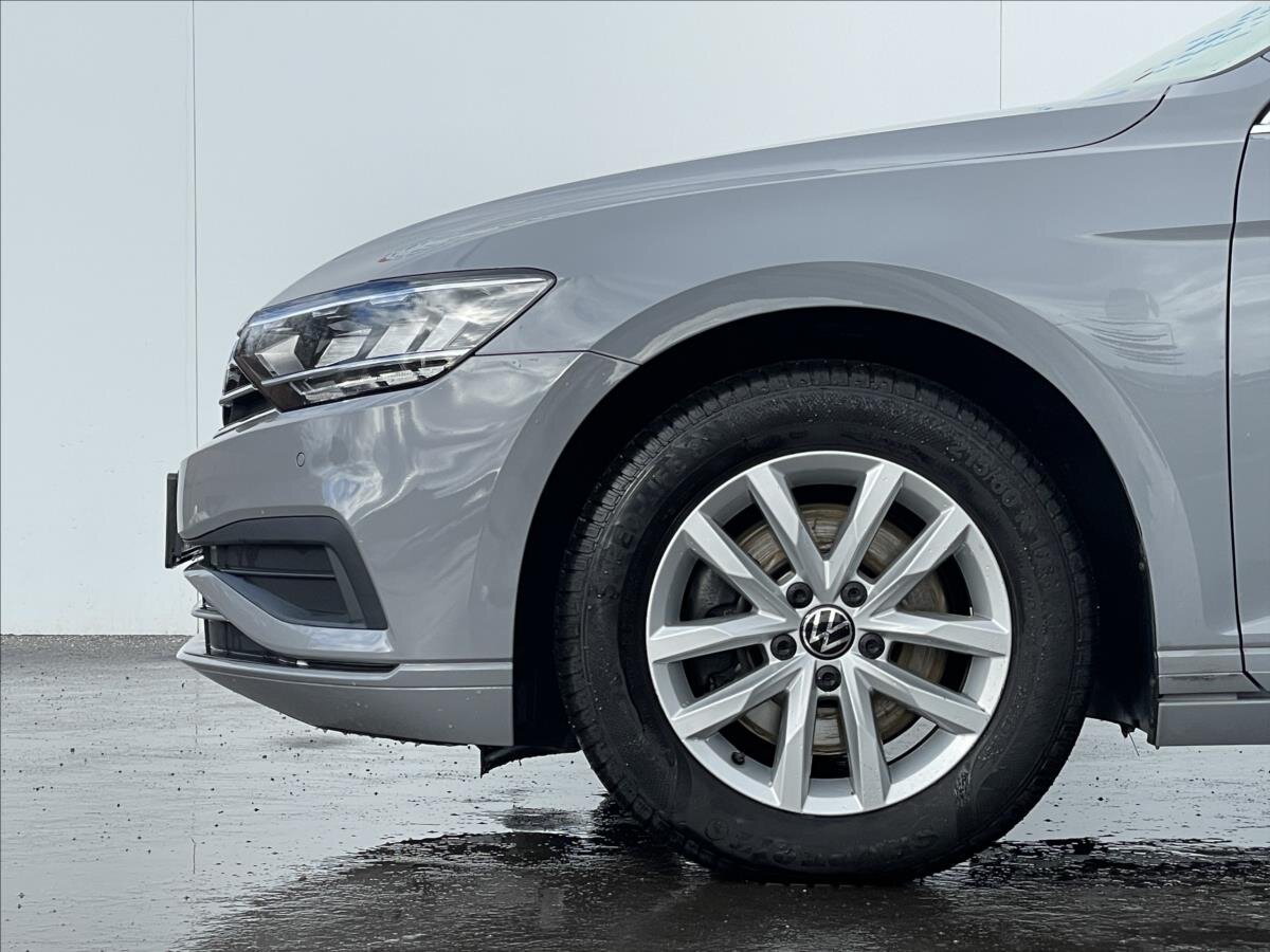 Volkswagen Passat Kombi 1,5 l 110 kw