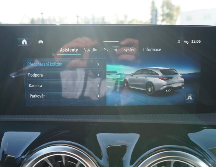 Mercedes-Benz CLA Kombi 2,0 l 310 kw