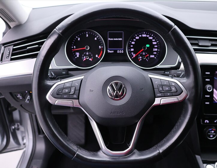 Volkswagen Passat Kombi 2,0 l 140 kw