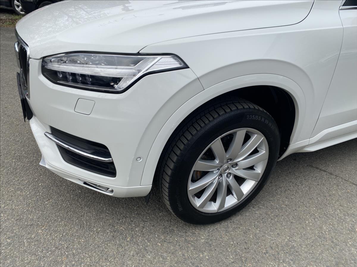 Volvo XC90 SUV / Terénní 2,0 l 173 kw
