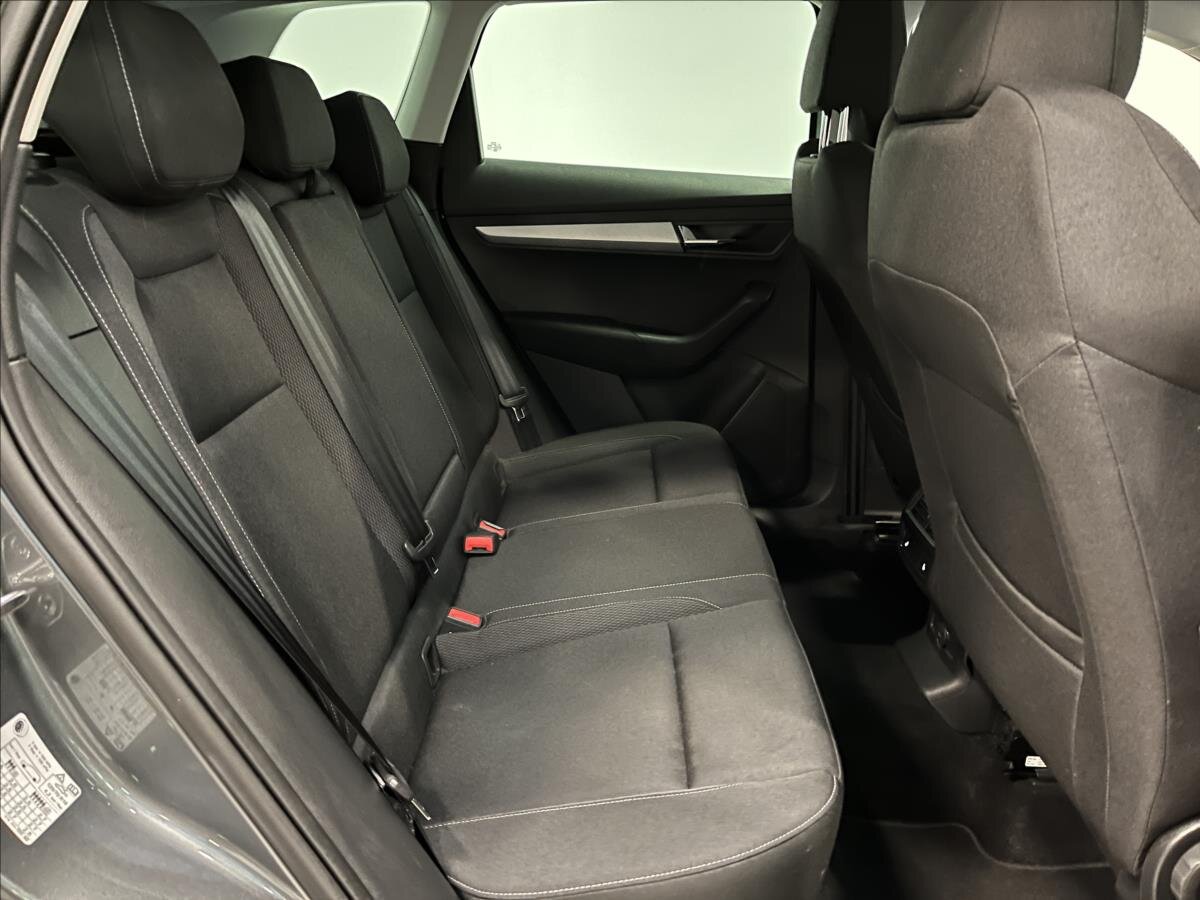 Škoda Karoq SUV 1,5 l 110 kw