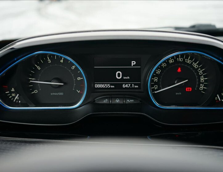 Peugeot 2008 SUV / Terénní 1,2 l 81 kw