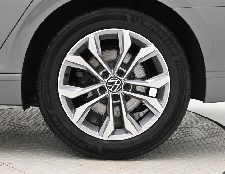 Volkswagen Passat Kombi 2,0 l 110 kw