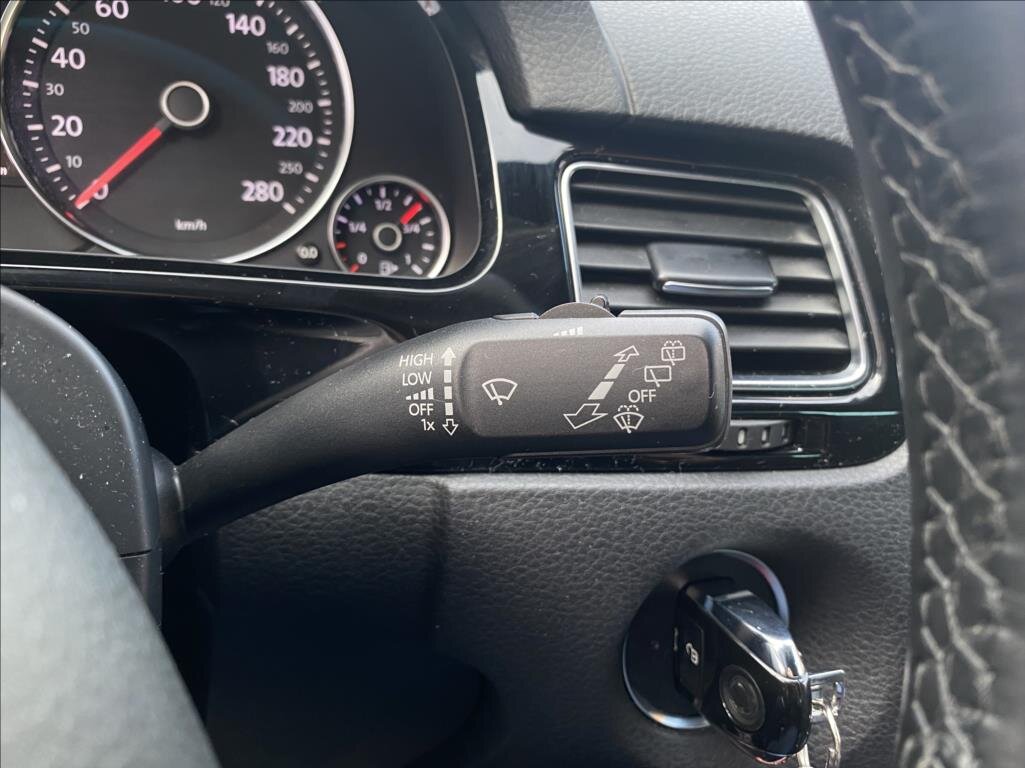 Volkswagen Touareg SUV / Terénní 3,0 l 176 kw