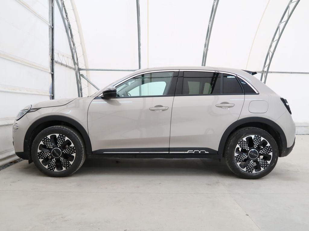 Fiat 600 Hatchback 1,2 l 100 kw