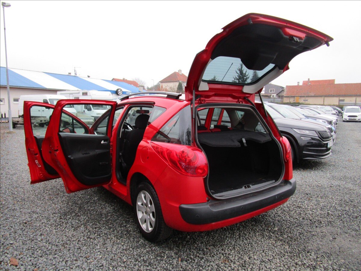 Peugeot 207 Kombi 1,4 l 54 kw