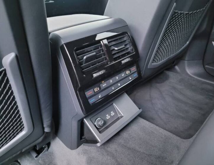 Volkswagen Touareg SUV 3,0 l 210 kw