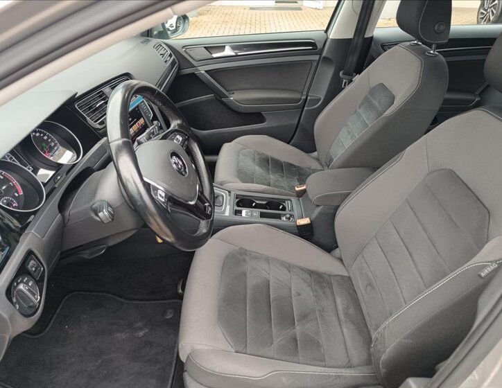 Volkswagen Golf Hatchback 1,4 l 110 kw