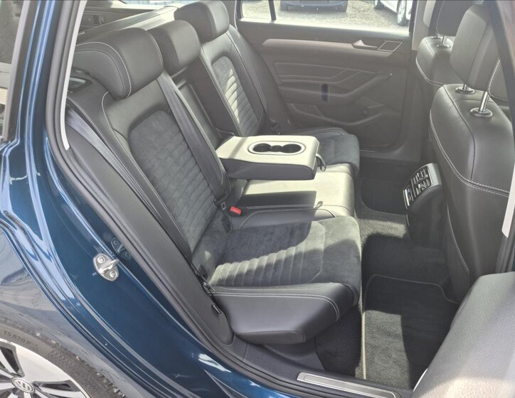 Volkswagen Passat Kombi 1,4 l 160 kw