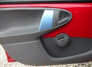 Peugeot 107 Hatchback 998,0 50 kw