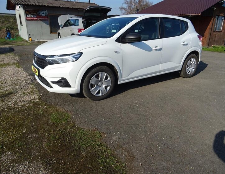 Dacia Sandero Hatchback 999,0 67 kw