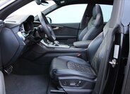 Audi SQ8 12