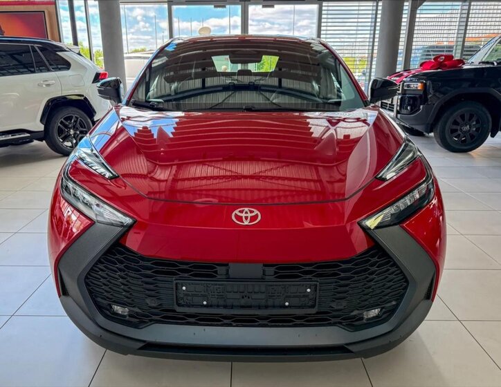 Toyota C-HR SUV 1,8 l 103 kw