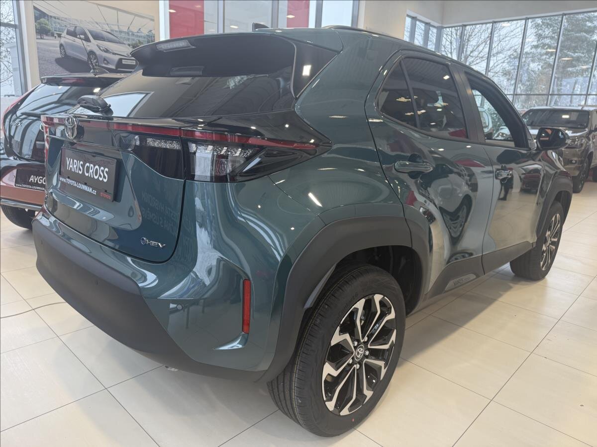 Toyota Yaris Cross SUV 1,5 l 96 kw