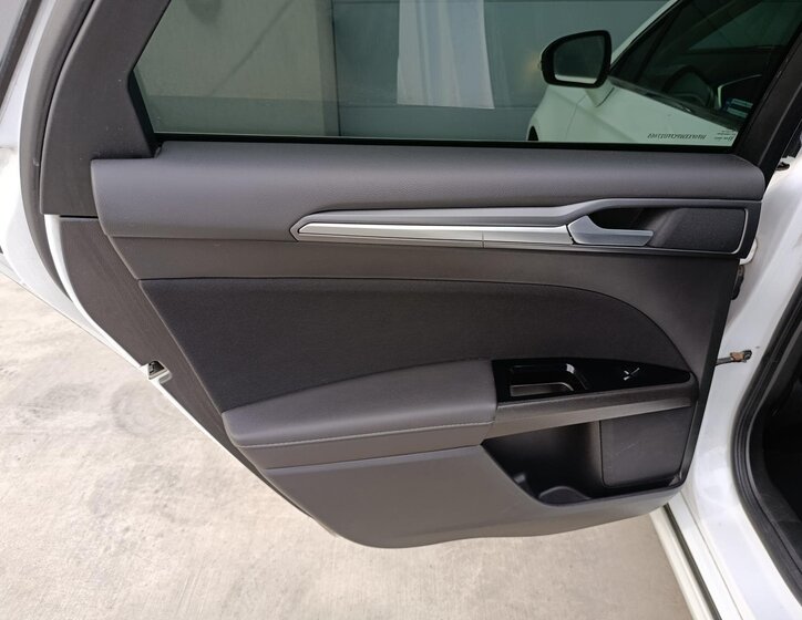 Ford Mondeo Kombi 2,0 l 110 kw