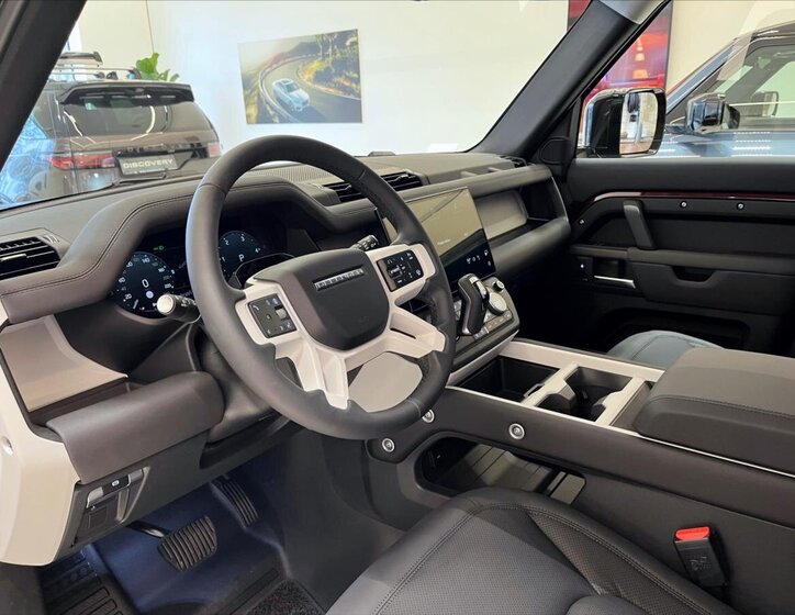 Land Rover Defender SUV 0,0 257 kw