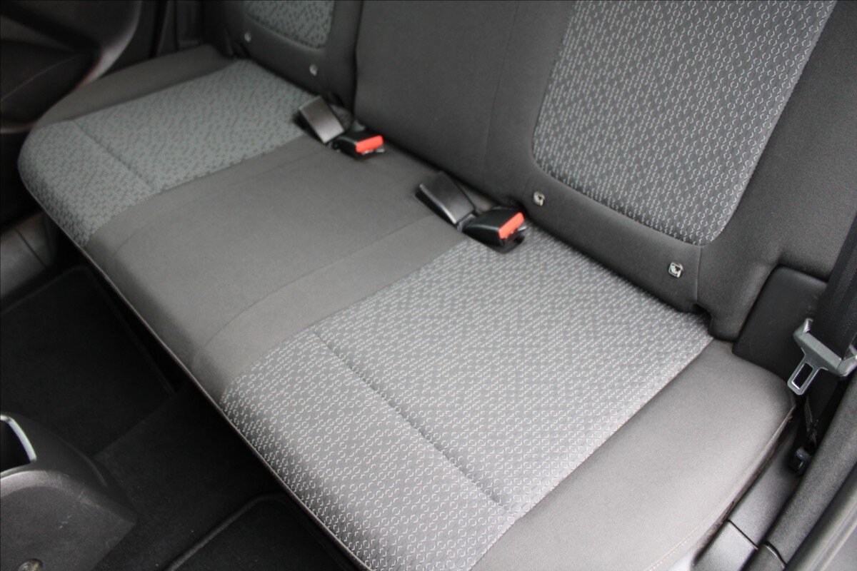 Opel Crossland X SUV / Terénní 1,2 l 61 kw