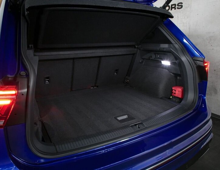 Volkswagen Tiguan SUV 2,0 l 235 kw