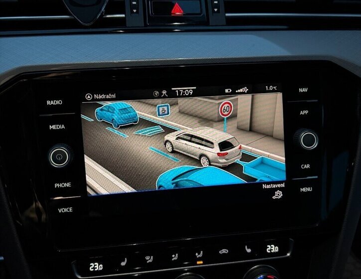 Volkswagen Passat Kombi 0,0 110 kw