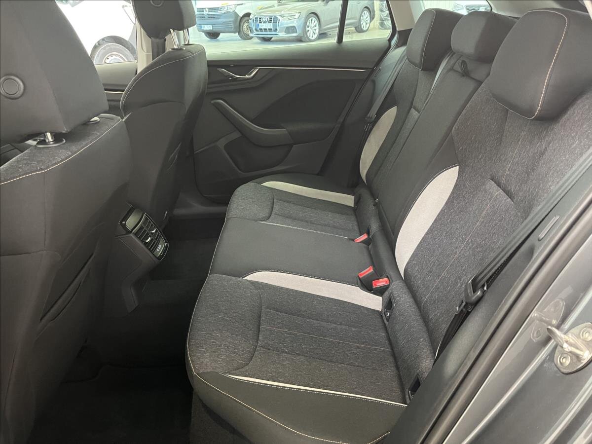 Škoda Scala Hatchback 999,0 85 kw