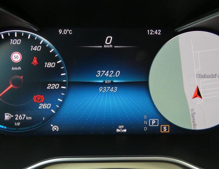 Mercedes-Benz GLC 13