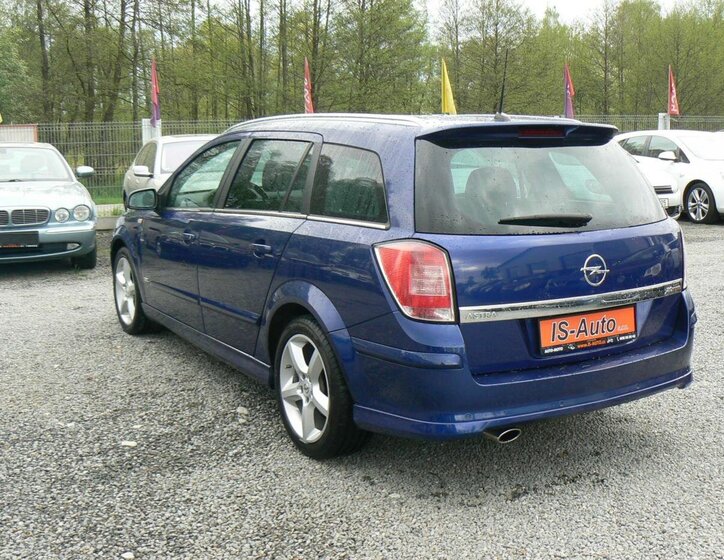 Opel Astra Kombi 2,0 l 147 kw