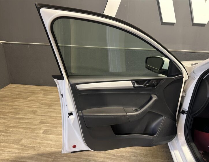 Škoda Rapid Hatchback 999,0 81 kw