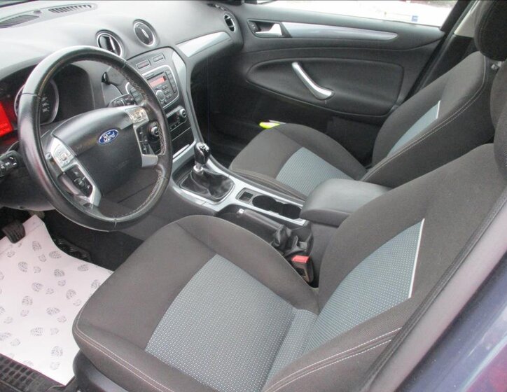 Ford Mondeo Kombi 2,0 l 103 kw