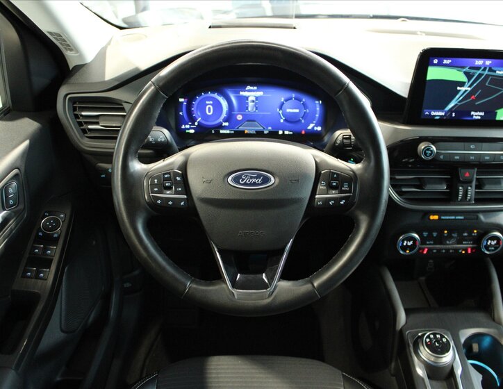 Ford Kuga SUV / Terénní 2,0 l 140 kw