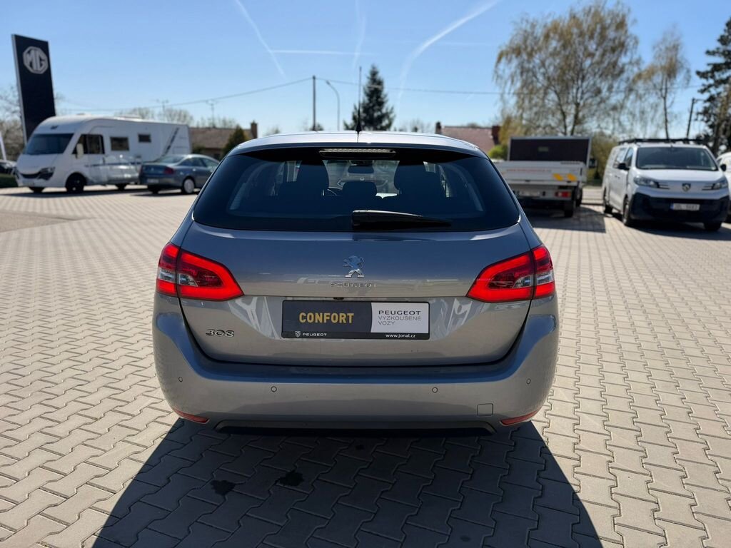 Peugeot 308 Kombi 1,2 l 81 kw