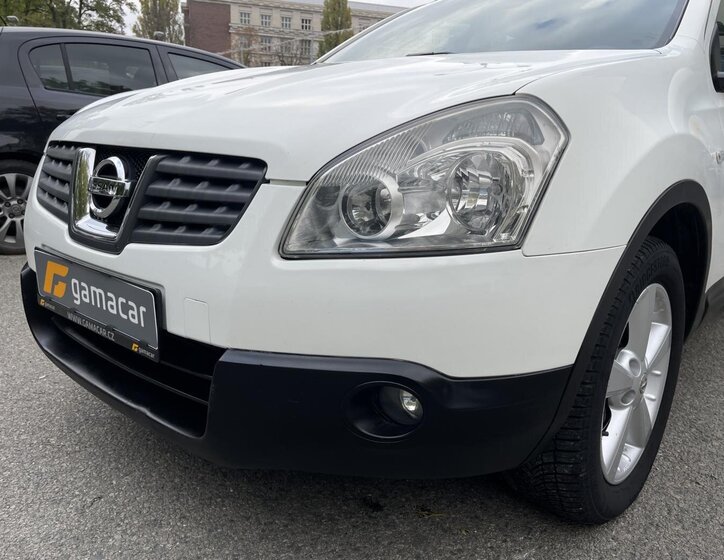 Nissan Qashqai SUV / Terénní 2,0 l 110 kw