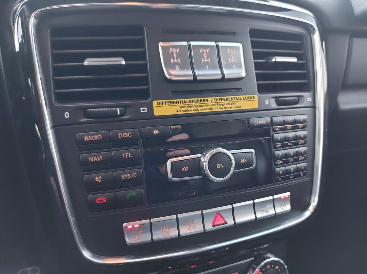 Mercedes-Benz Třídy G SUV / Terénní 3,0 l 155 kw