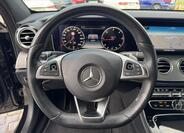 Mercedes-Benz Třídy E 8