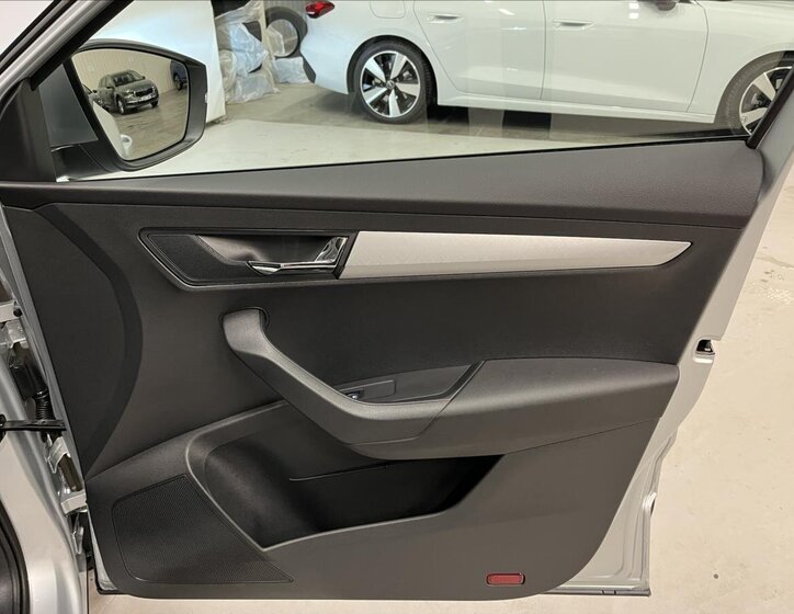 Škoda Karoq SUV 1,5 l 110 kw