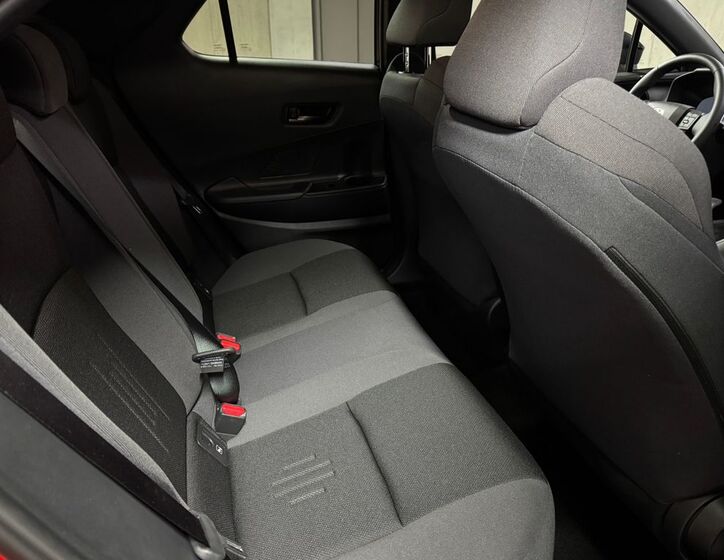 Toyota C-HR Hatchback 1,8 l 90 kw