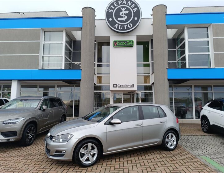 Volkswagen Golf Hatchback 1,4 l 110 kw