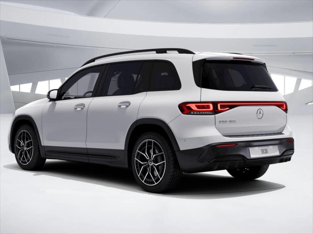 Mercedes-Benz EQB SUV / Terénní 0,0 140 kw