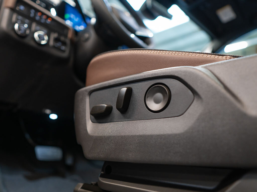 Chevrolet Suburban SUV / Terénní 6,2 l 313 kw