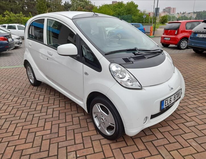 Mitsubishi Ostatní Hatchback 0,0 35 kw