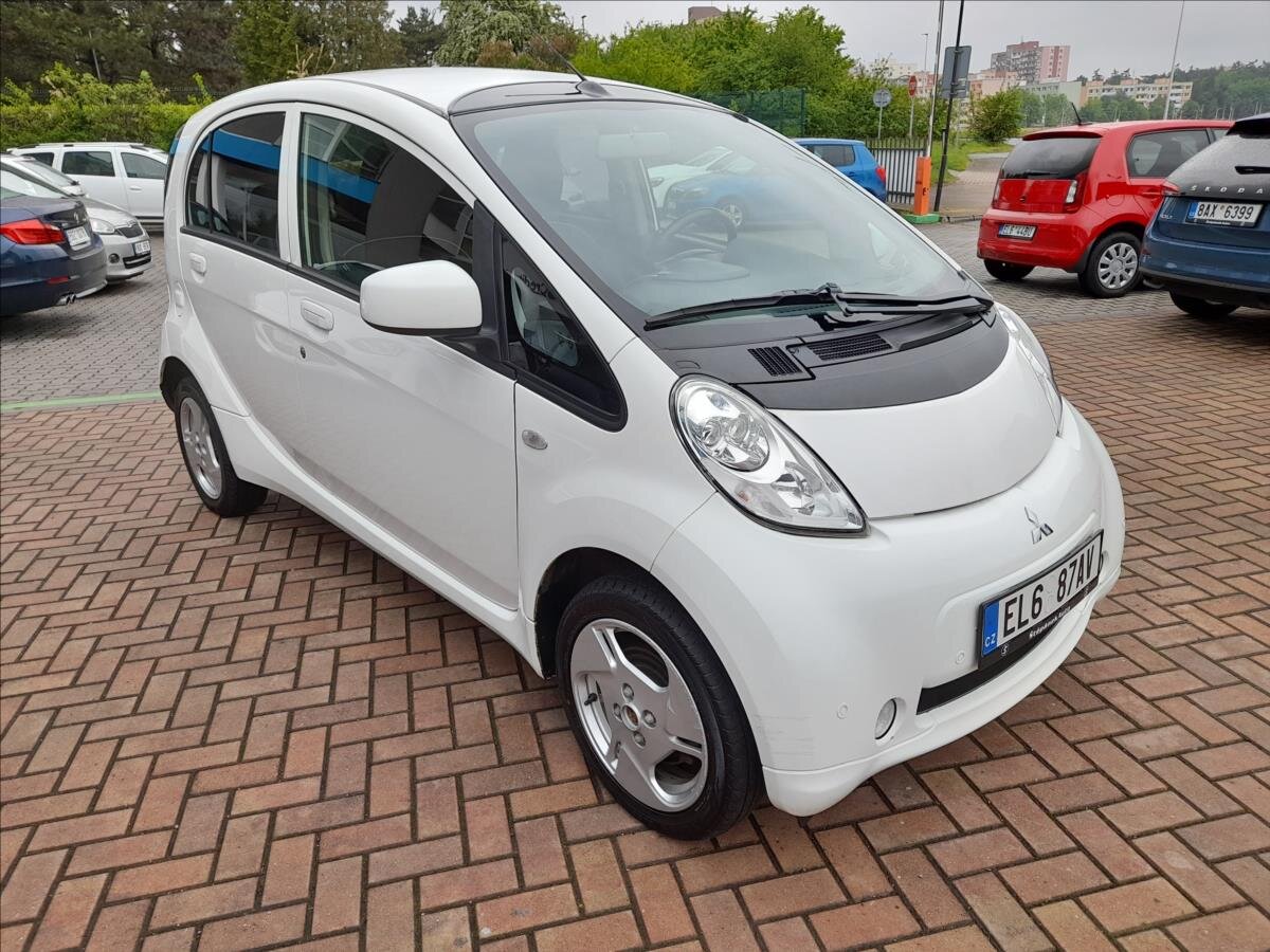 Mitsubishi Ostatní Hatchback 0,0 35 kw