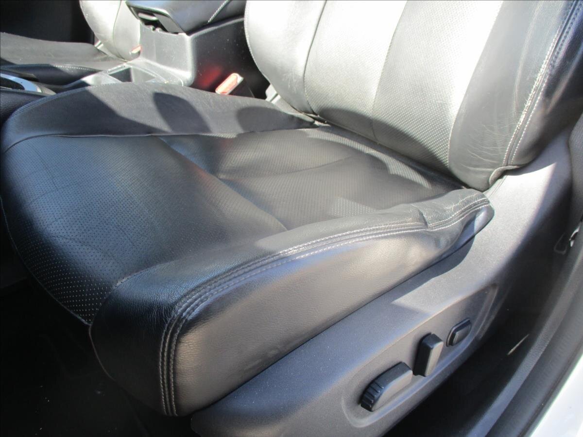 Nissan X-Trail SUV / Terénní 1,6 l 96 kw