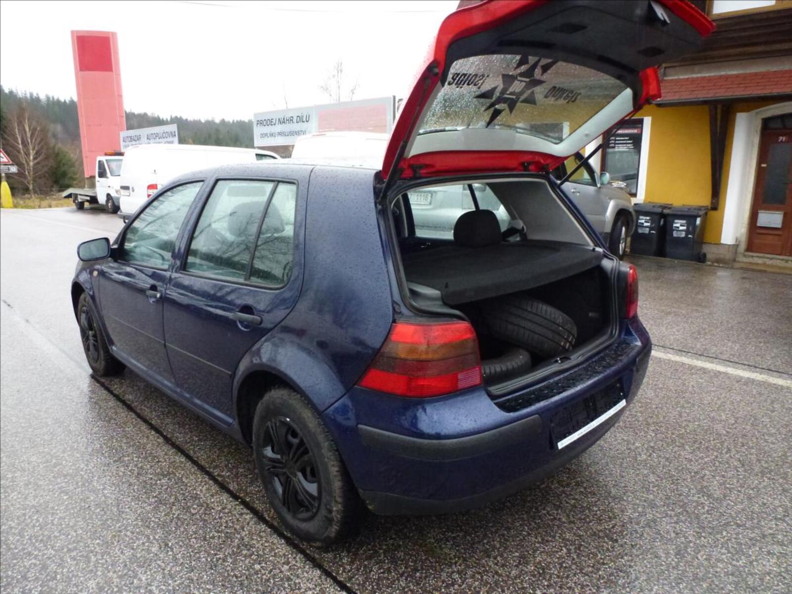 Volkswagen Golf 20