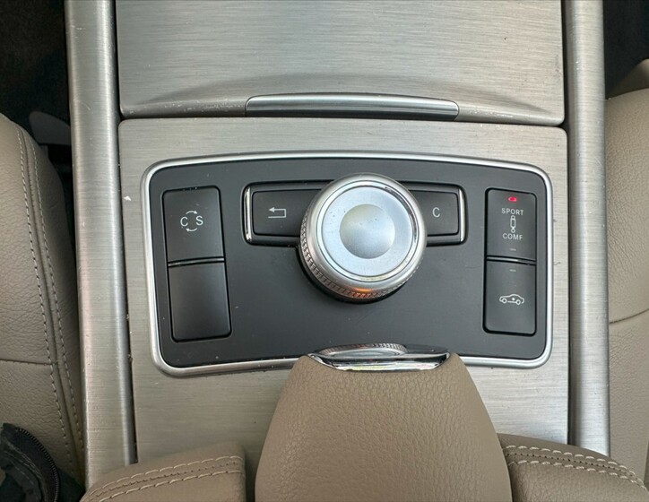 Mercedes-Benz Třídy E 31