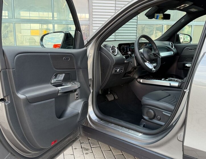 Mercedes-Benz GLB SUV / Terénní 2,0 l 110 kw