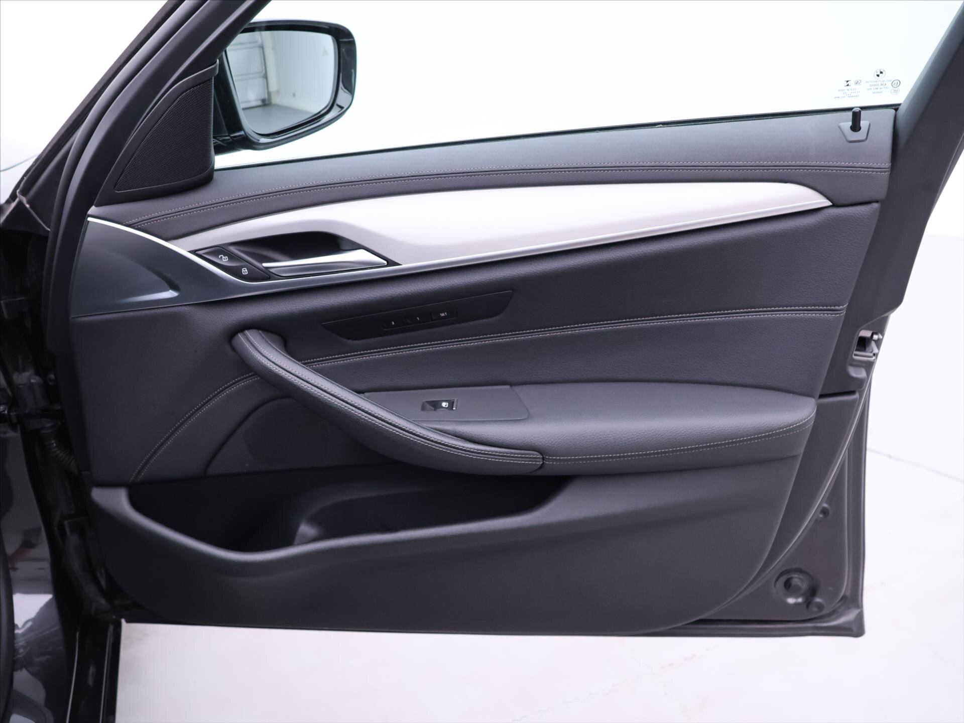 BMW Řada 5 Sedan / Limuzína 2,0 l 135 kw