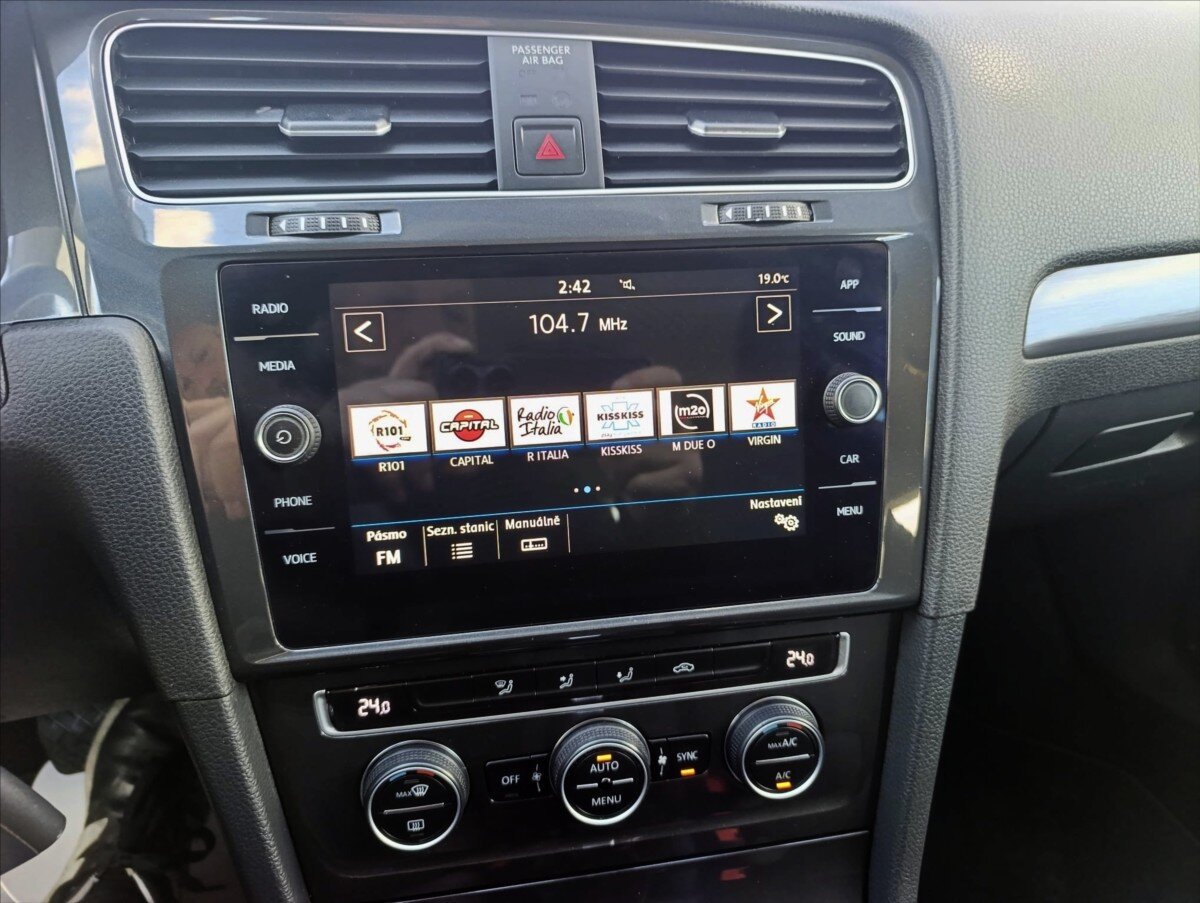 Volkswagen Golf Hatchback 1,5 l 96 kw