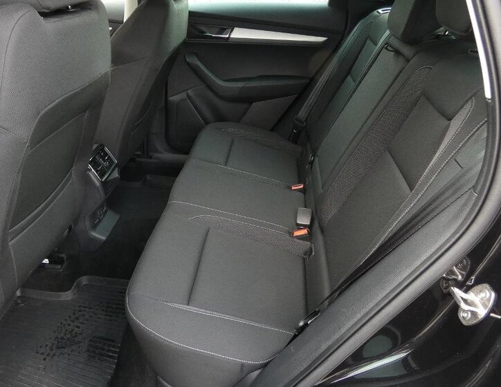 Škoda Karoq SUV / Terénní 1,5 l 110 kw